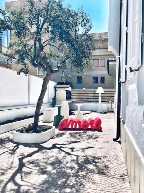 Ostia Holiday Greed Palace المظهر الخارجي الصورة